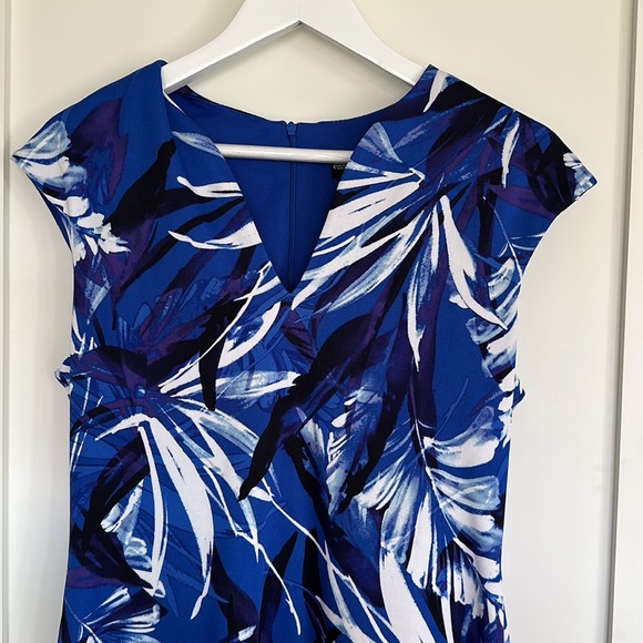 Beautiful blue dress! - Picture 2 of 4